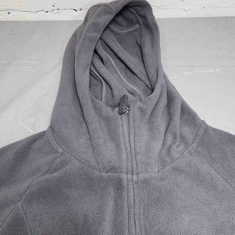 Zip-up Bench Sweater - Picture 6 of 16